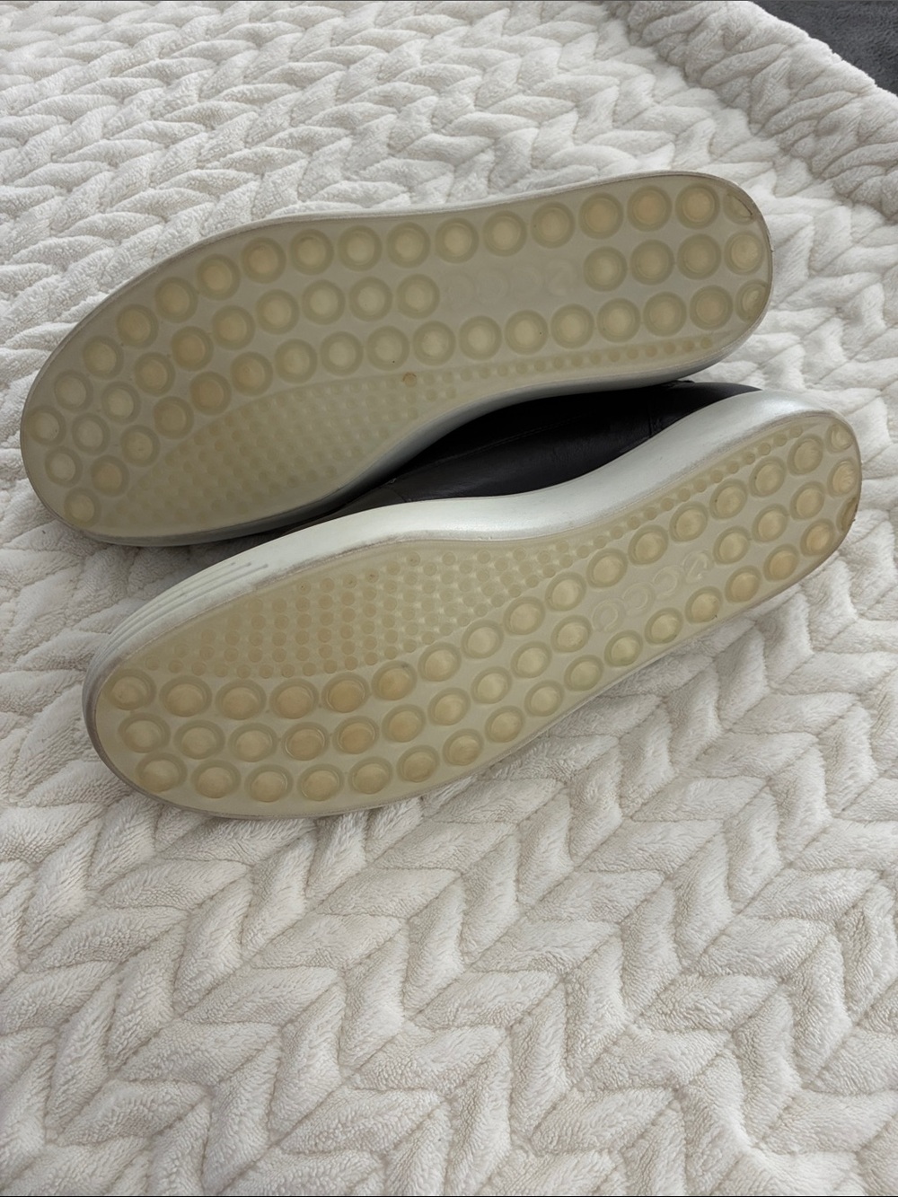 Ecco Black Leather Slip-On Loafers with White Sole Size 39 (8.5) - Picture 7 of 7